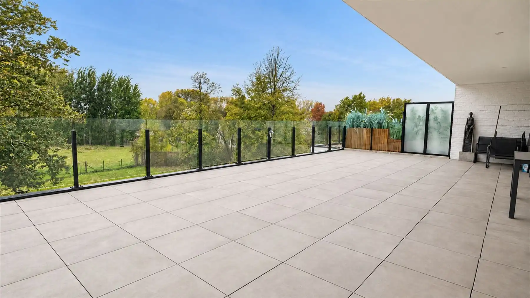 Penthouse met ruime terrassen en open zicht op het groen in Vichte foto 8