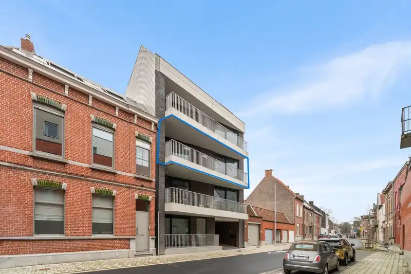 Nabij centrum Roeselare : recent  2 slaapkamers en twee terrassen in de Residentie El Palmar. Totale oppervlakte 138,43 m². foto 2