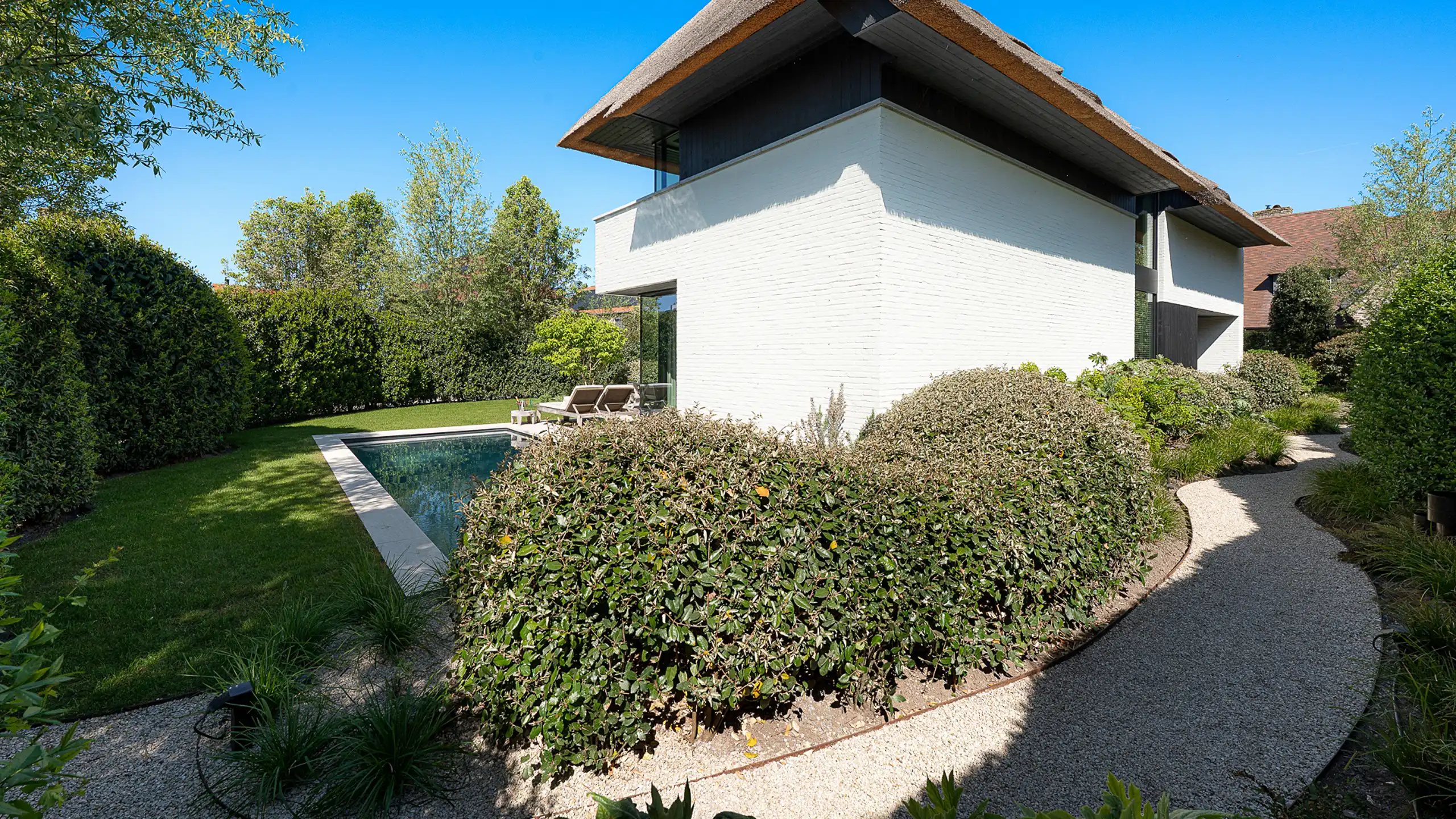 Tijdloze villa in een residentiële omgeving in Knokke foto 3