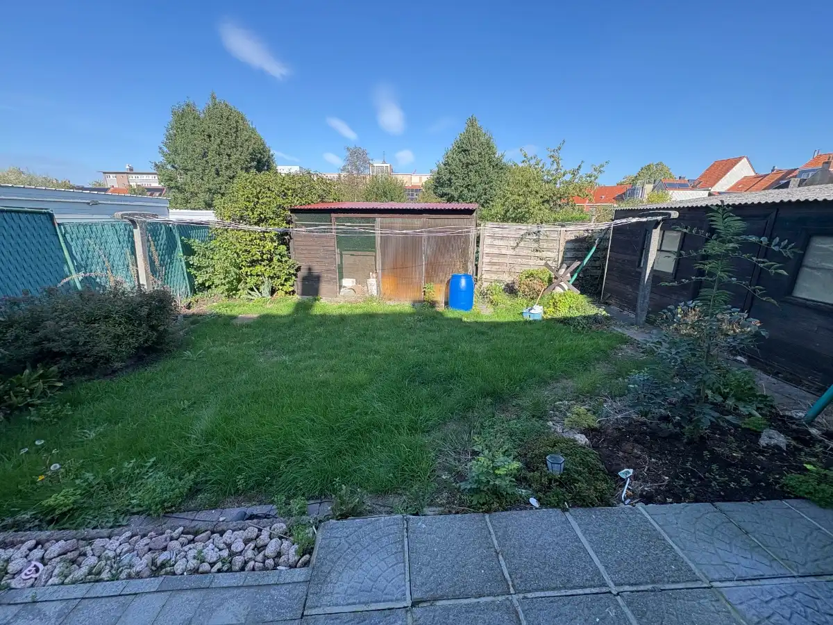 drie slaapkamer ééngezinswoning met garage en tuin foto 29