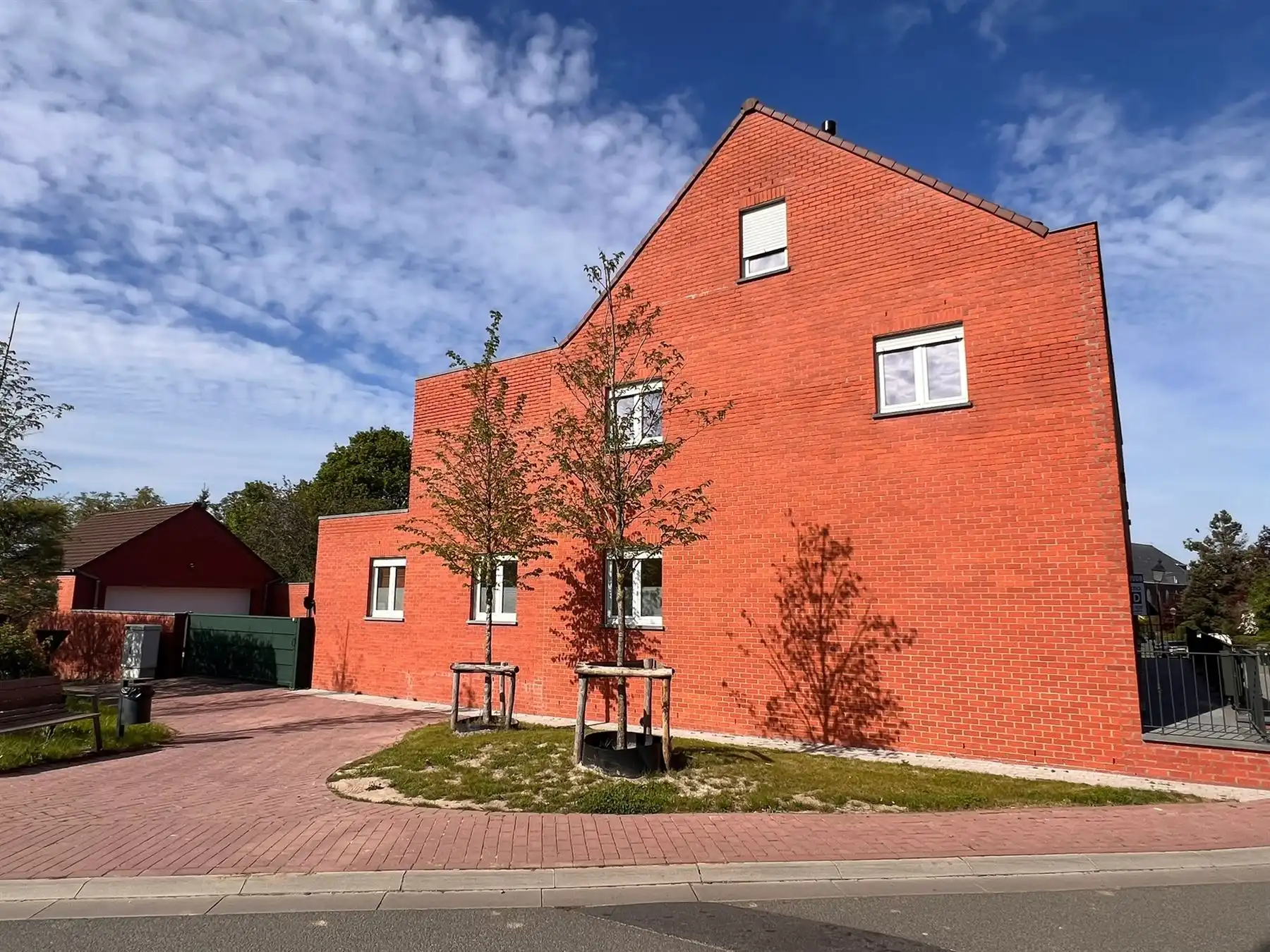 Gerenoveerde woning met 3 slaapkamers en tuin foto 15