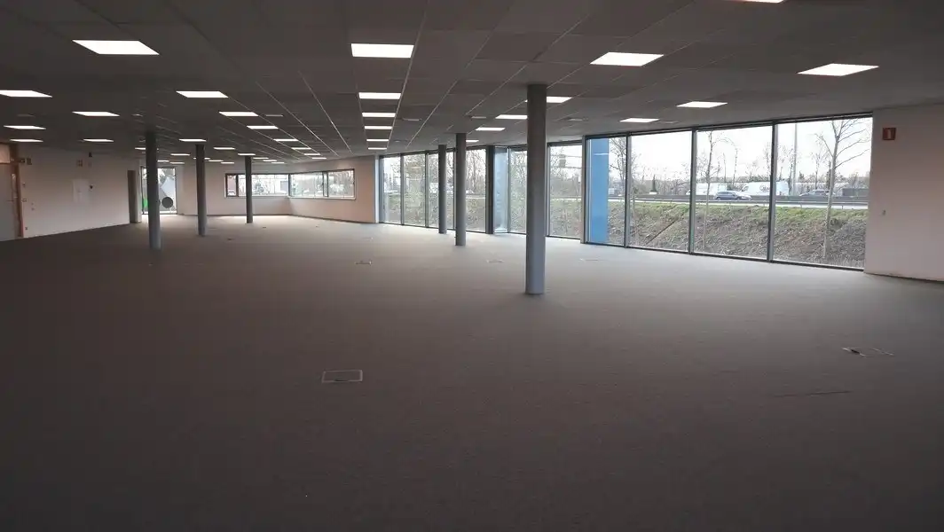 Strategisch gelegen eigentijdse kantoren te huur in Melle foto 9