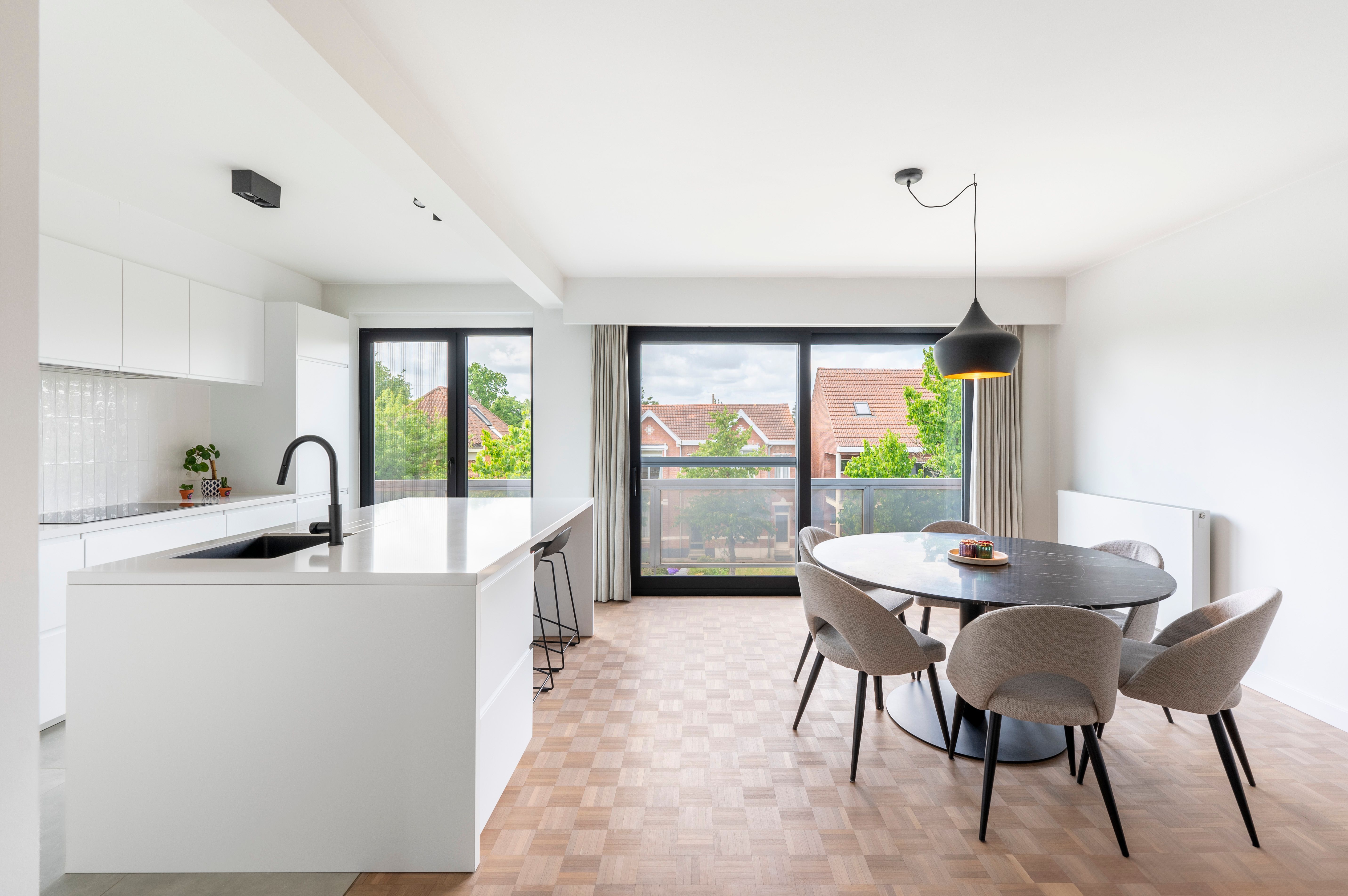 Instapklaar, energiezuinig appartement in hartje Mariaburg! foto 7