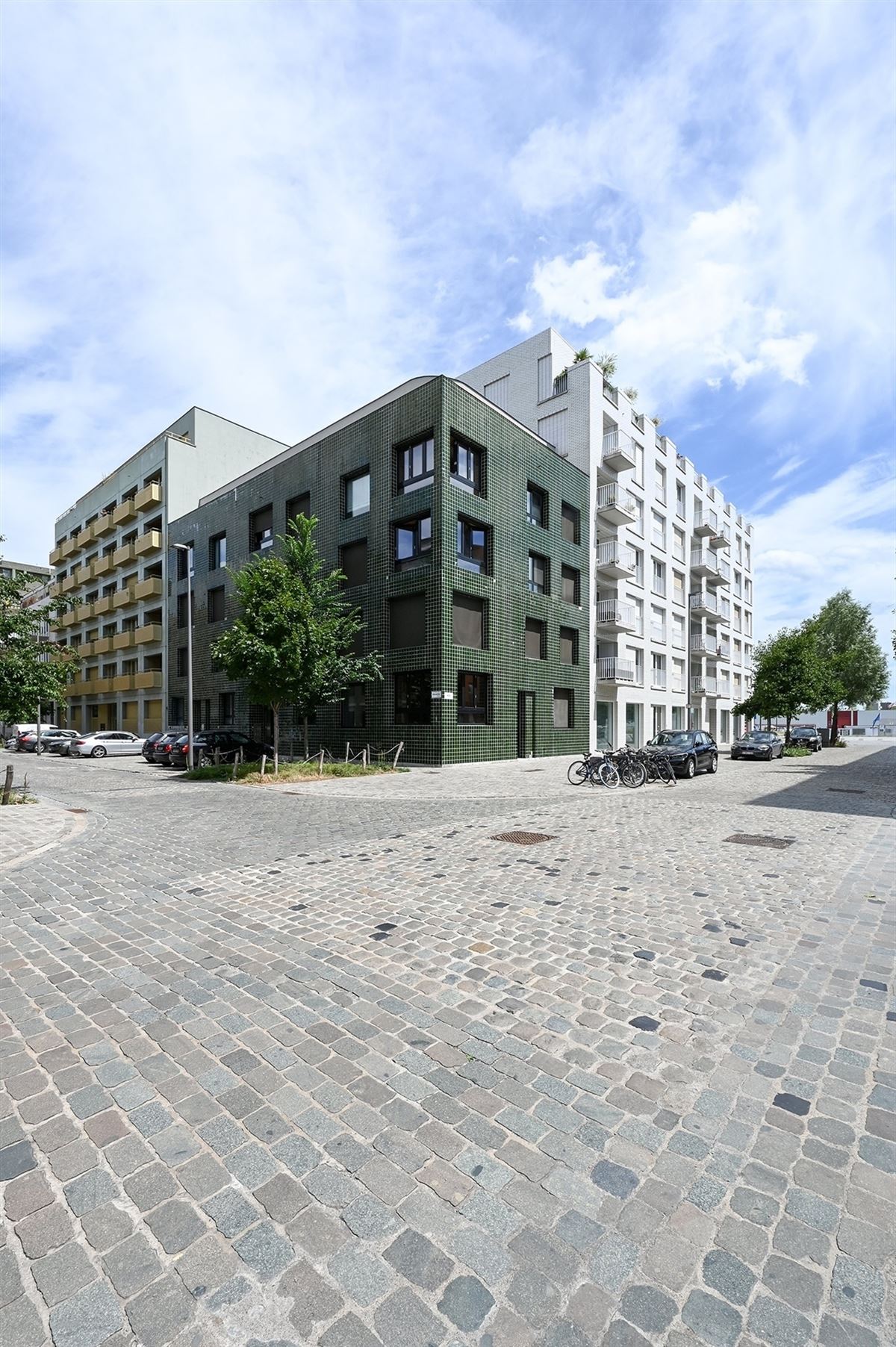 Dubbele autostaanplaats de Cadixwijk met voorziening laadpaal foto 5