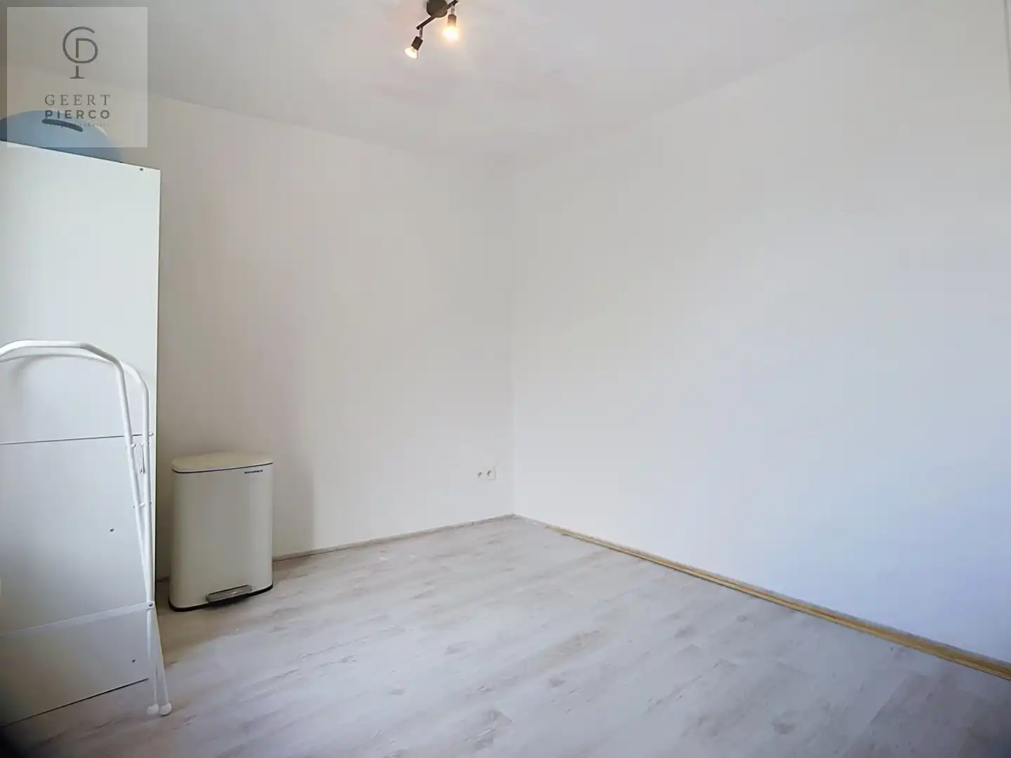 Charmante woning met drie slaapkamers, kelder en tuin op rustige ligging in Landen foto 10