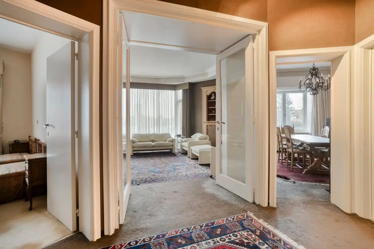 Uniek opbrengstgebouw op toplocatie met garage in Strombeek foto 8