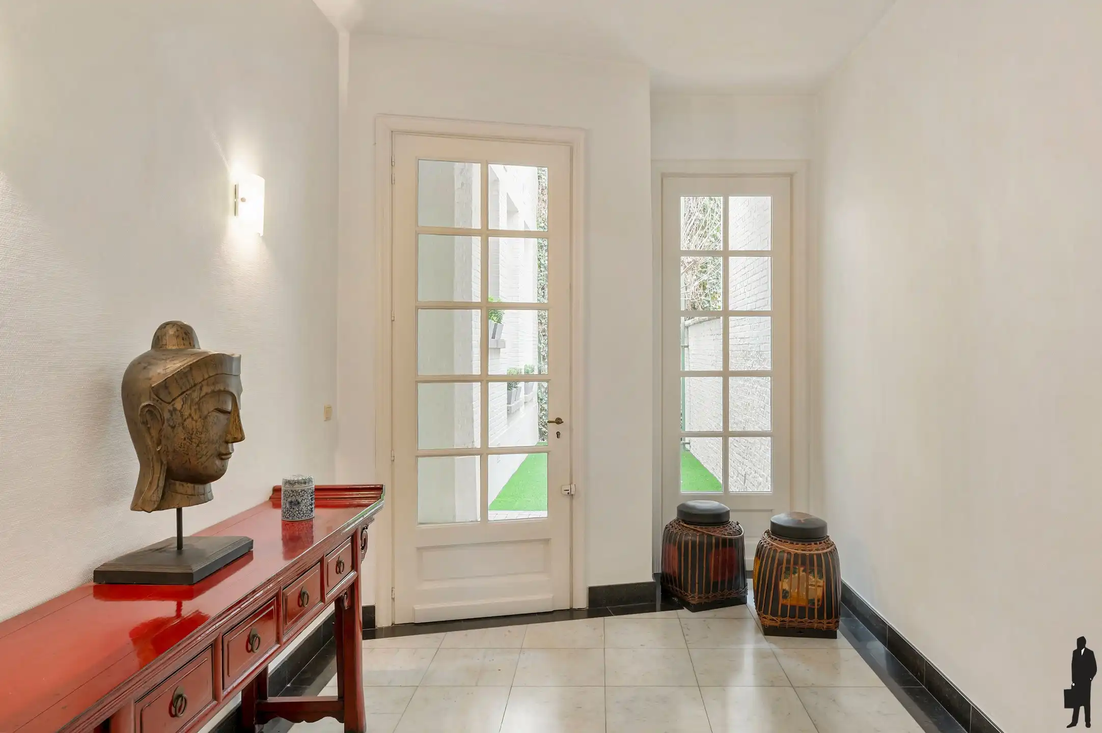 Statig herenhuis met praktijkruimte op toplocatie in Antwerpen foto 25