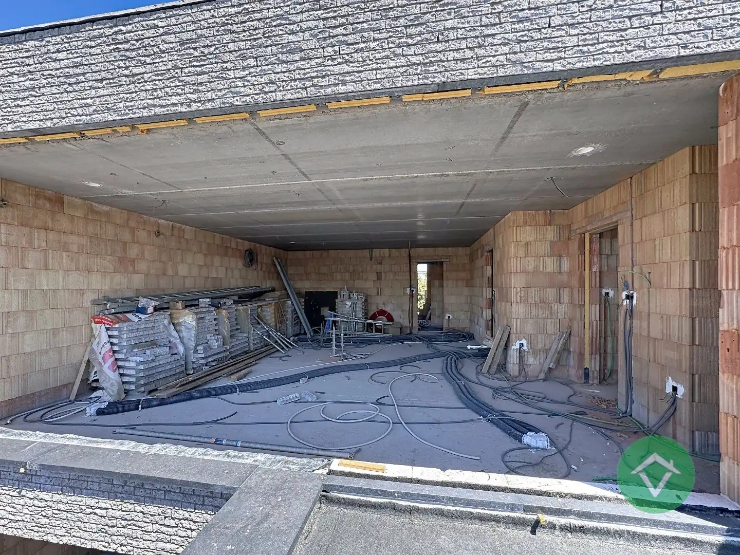 Appartement met 2 slaapkamers en een groot terras te Lichtervelde foto 21