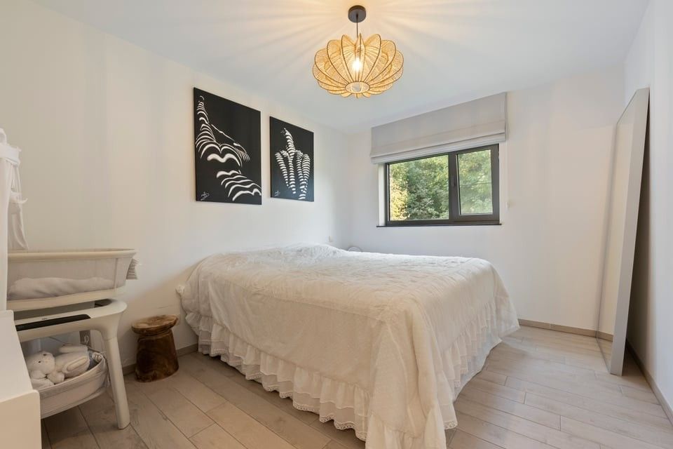 MODERN GELIJKVLOERS APPARTEMENT MET TERRAS EN STANPLAATS IN TONGEREN foto 12