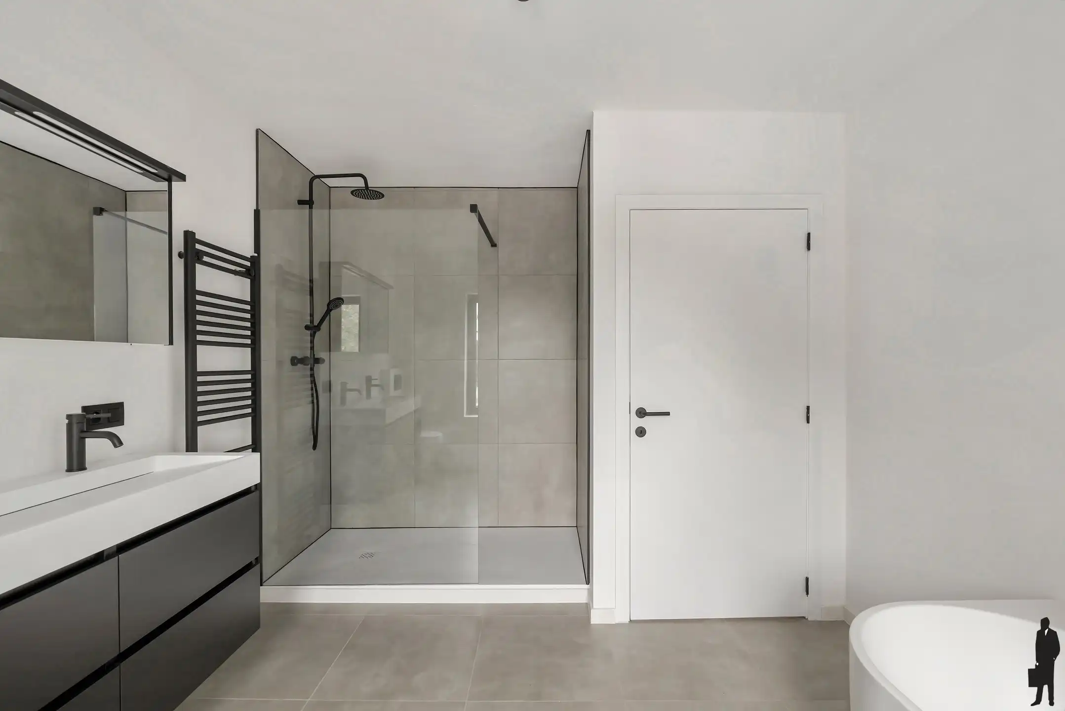 Volledig gerenoveerde woning met 4 slpk. in het centrum van Meer - Vlakbij de Nederlandse grens! foto 20