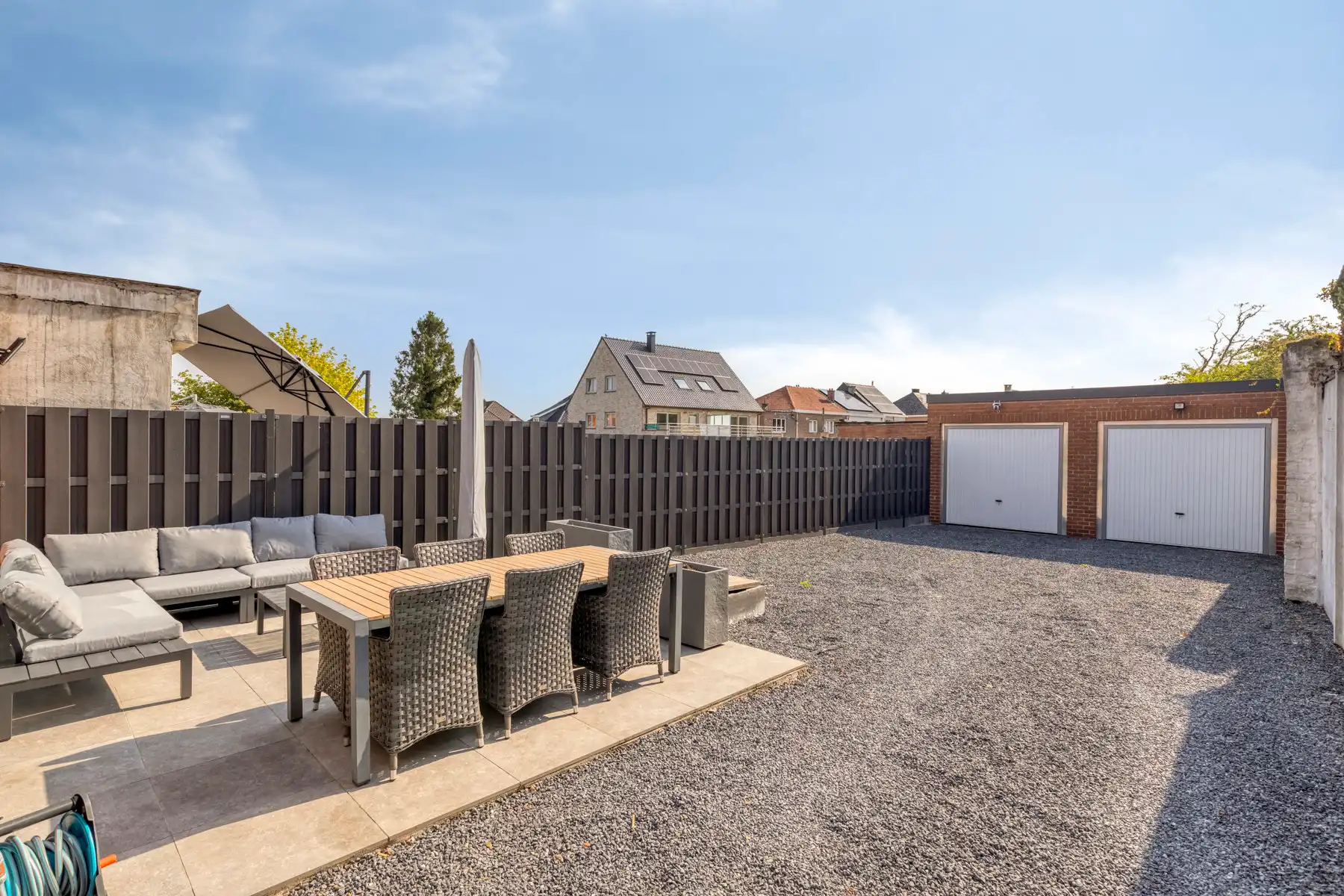 Instapklare HOB met 3 slaapkamers, tuin en 2 garages foto 19