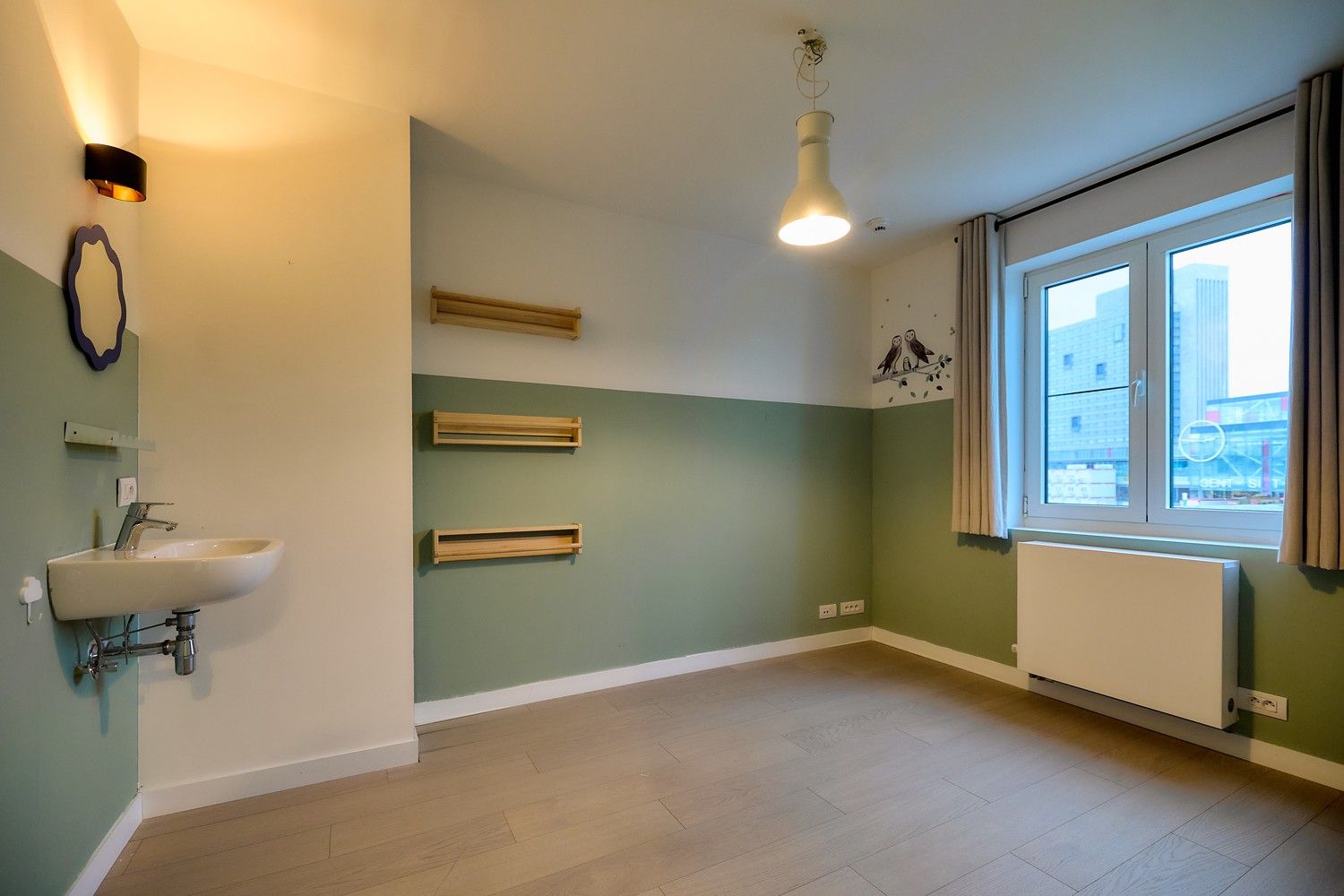 Gerenoveerde interbellum burgerwoning met 4 slaapkamers en grote tuin. foto 18