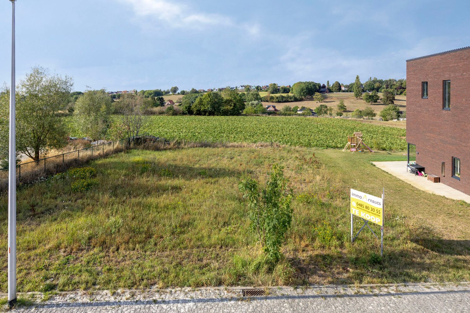 UNIEK GELEGEN BOUWGROND VOOR OPEN BEBOUWING TE DIEST! foto {{pictureIndex}}