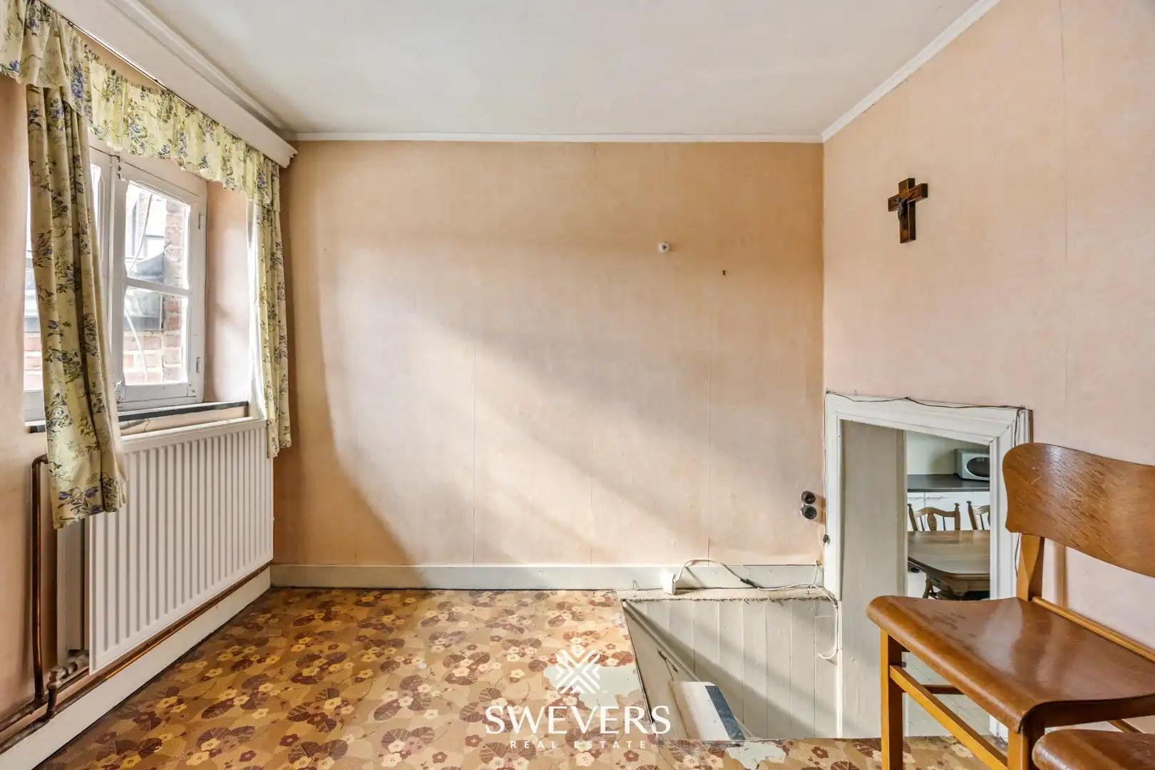 Vrijstaande woning met ruime garage en tuin op centrale ligging in Zepperen  foto 18