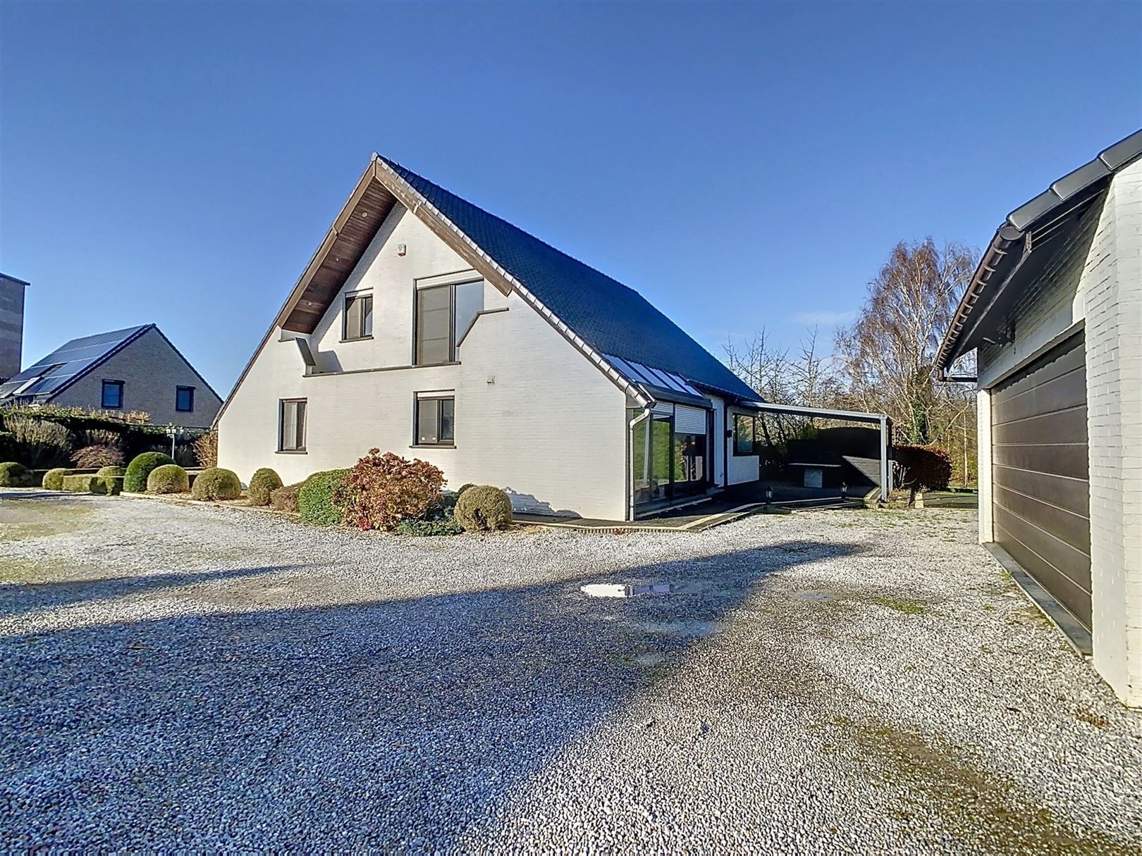 Ruime villa, 3 slpks, garage, terrassen, tuin, 16a 21ca foto 6