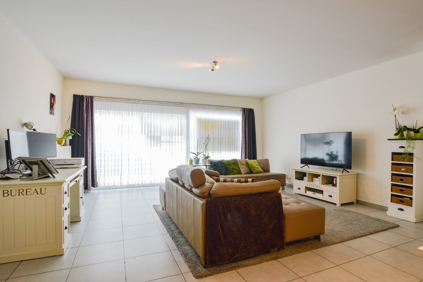 Ruim gelijkvloers appartement (118 m²) in hartje Jabbeke! foto 3