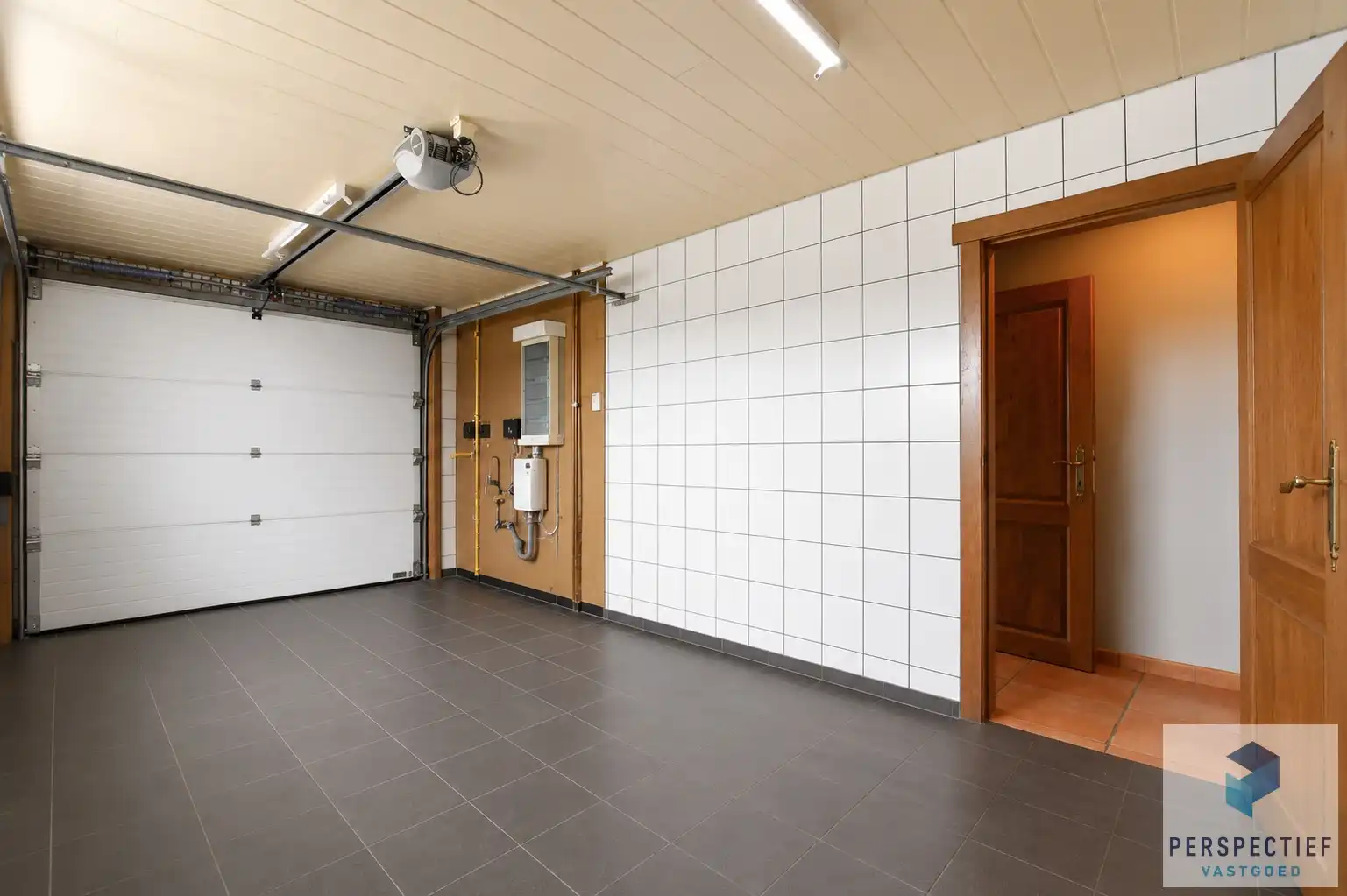 UITSTEKEND GELEGEN WONING (BJ2006) met 3 SLPK en TUIN foto 16