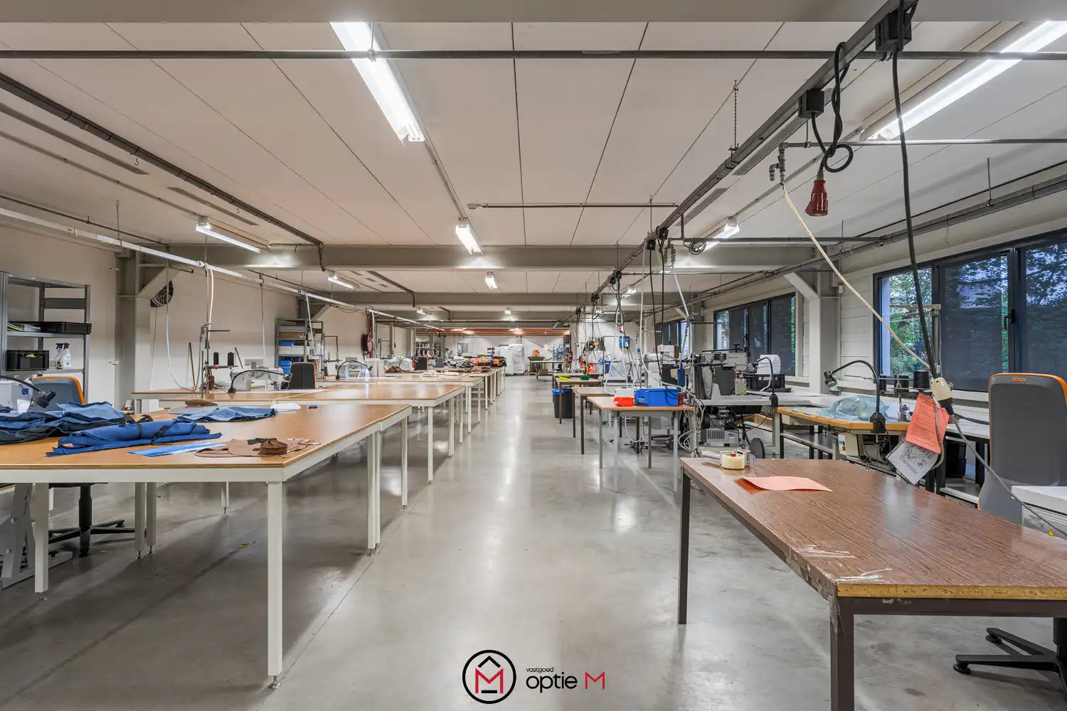 Industriepand te koop in Dilsen-Stokkem (Rotem) – ruime ateliers, kantoren en uitstekende bereikbaarheid foto 7