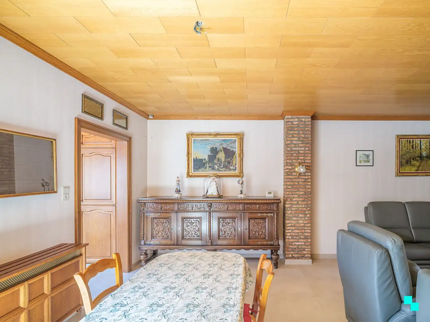 Strategisch gelegen woning met zonnige tuin en werkhuis foto 10
