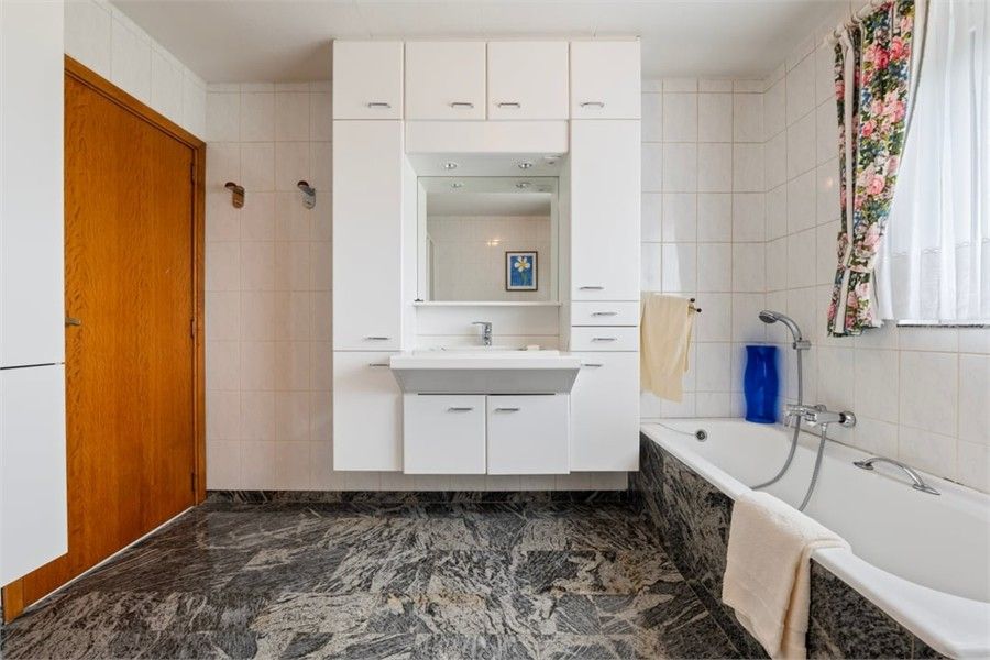 RUIME WONING MET 4 SLAAPKAMERS GELEGEN OP TOPLOCATIE IN  DIEPENBEEK foto 37