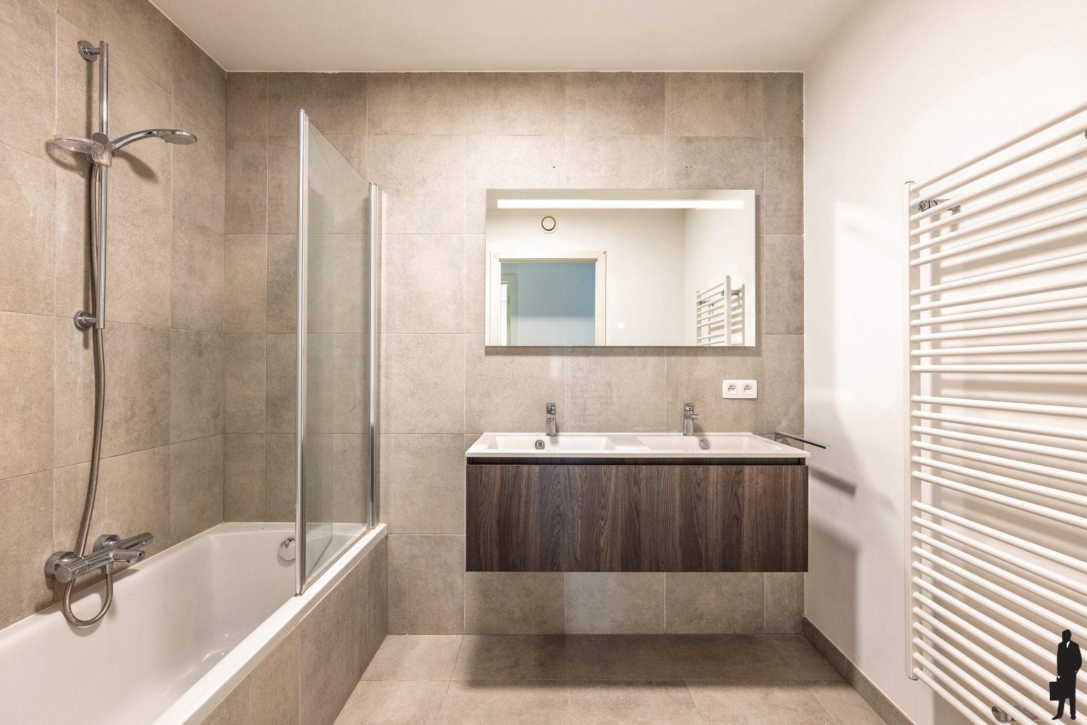 Recent gelijkvloers appartement van ca. 97 m² met 2 slks foto 13