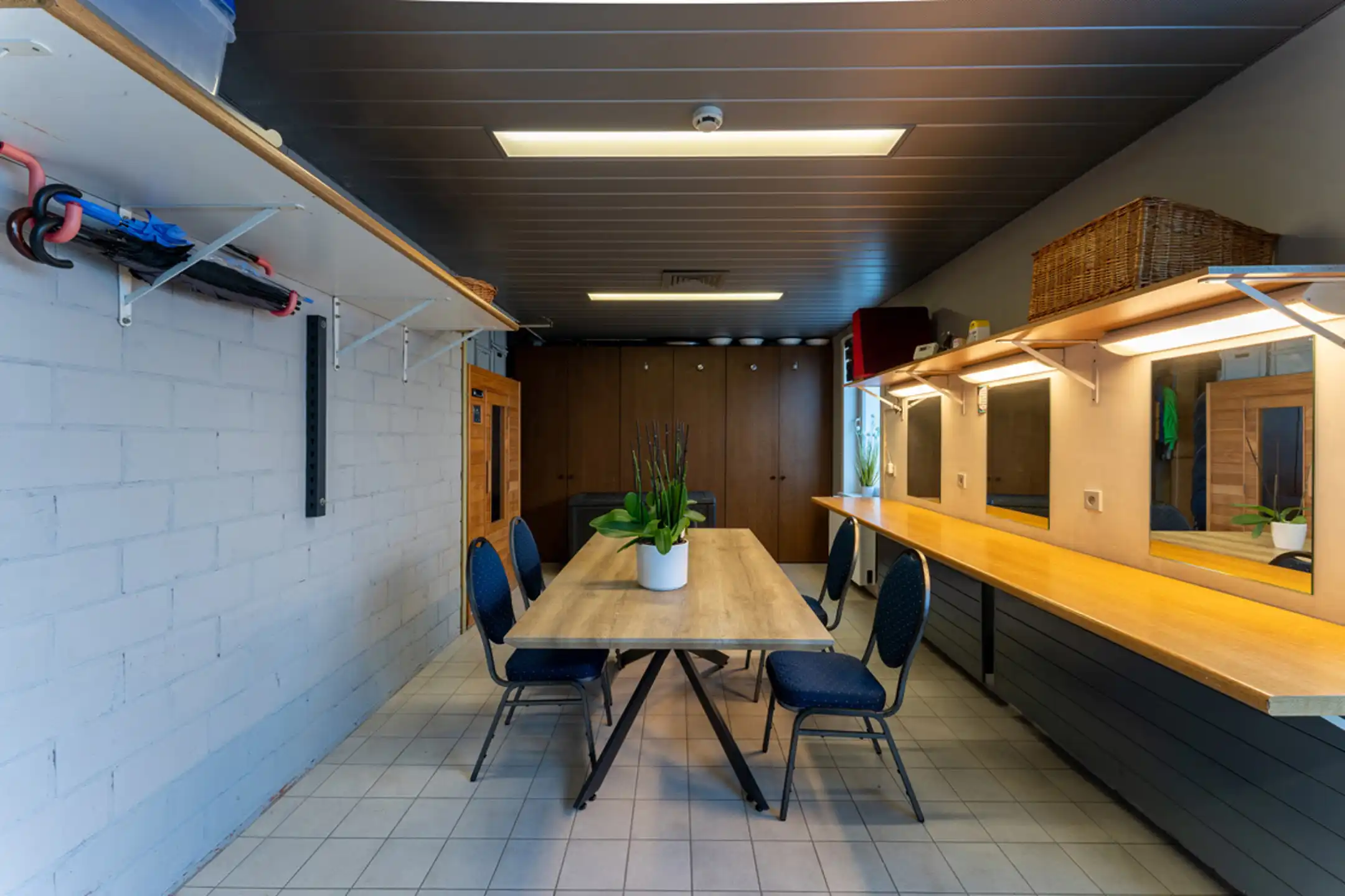 Zeer rendabele feestzaal met café en woonst foto 13