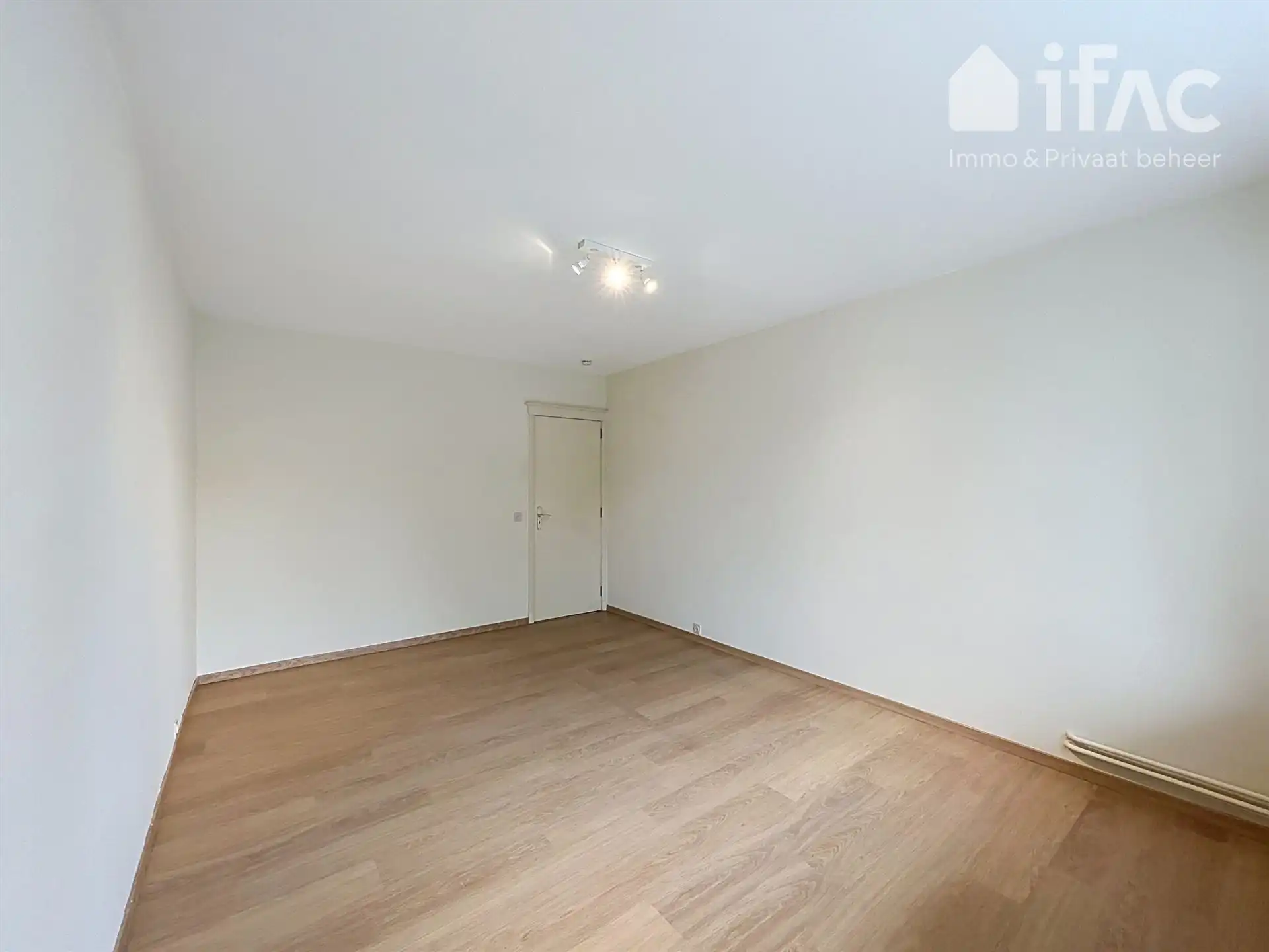 Ruim en goed gelegen appartement foto 15