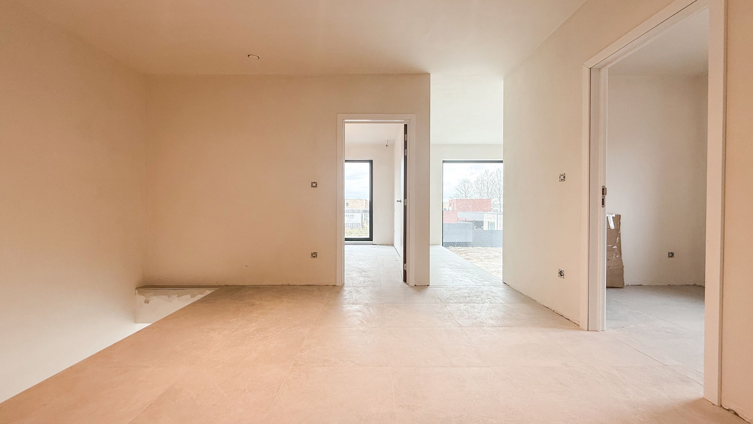 Goed gelegen recente nieuwbouwwoning met 3 slpkm en tuin! foto 12