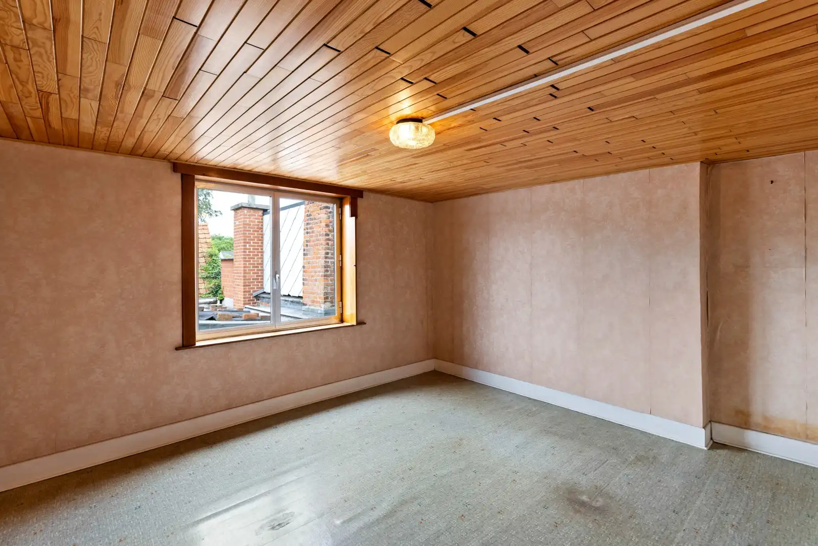 Te renoveren woning foto 15