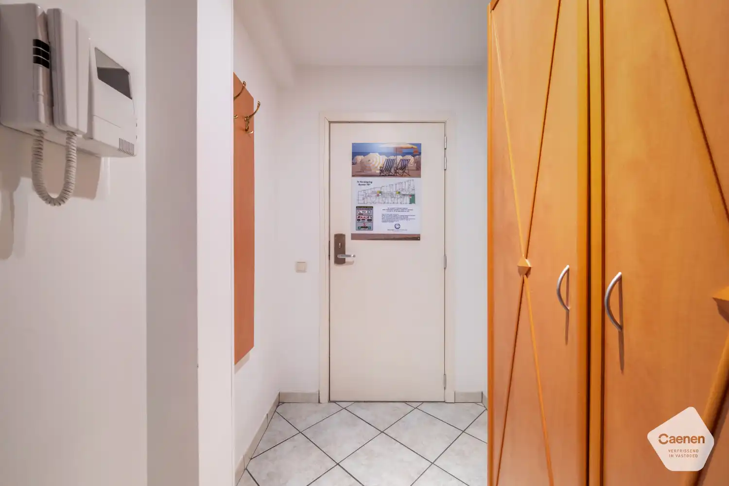 Centraal gelegen één slaapkamer appartement met zicht op zee. foto 11