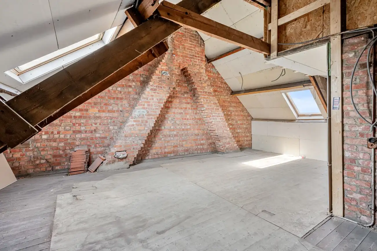 Charmante gesloten (kangoeroe)woning met heel wat potentieel op een gegeerde locatie in Oostakker! foto 15