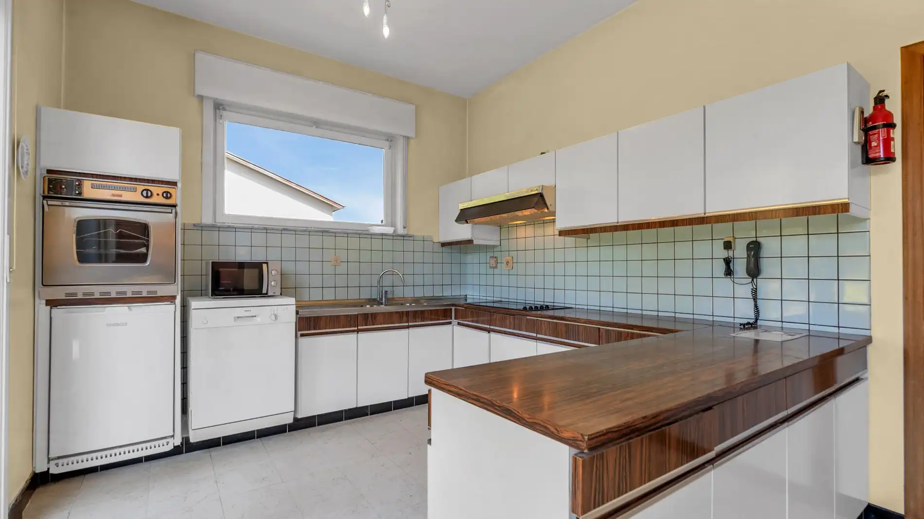 LINDEN ruime villa 4-6 slaapkamers met grote tuin foto 15