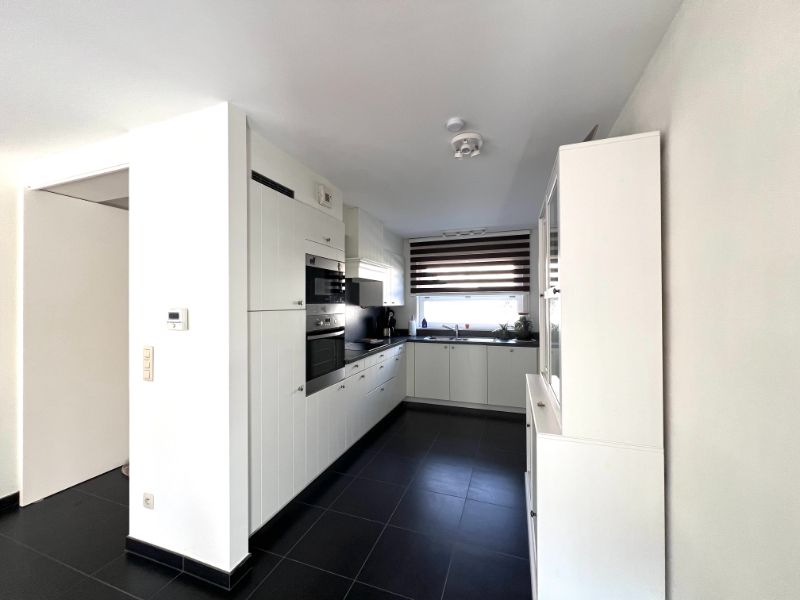 ENERGIEZUINIGE MODERNE WONING MET TUIN EN GARAGE foto 9