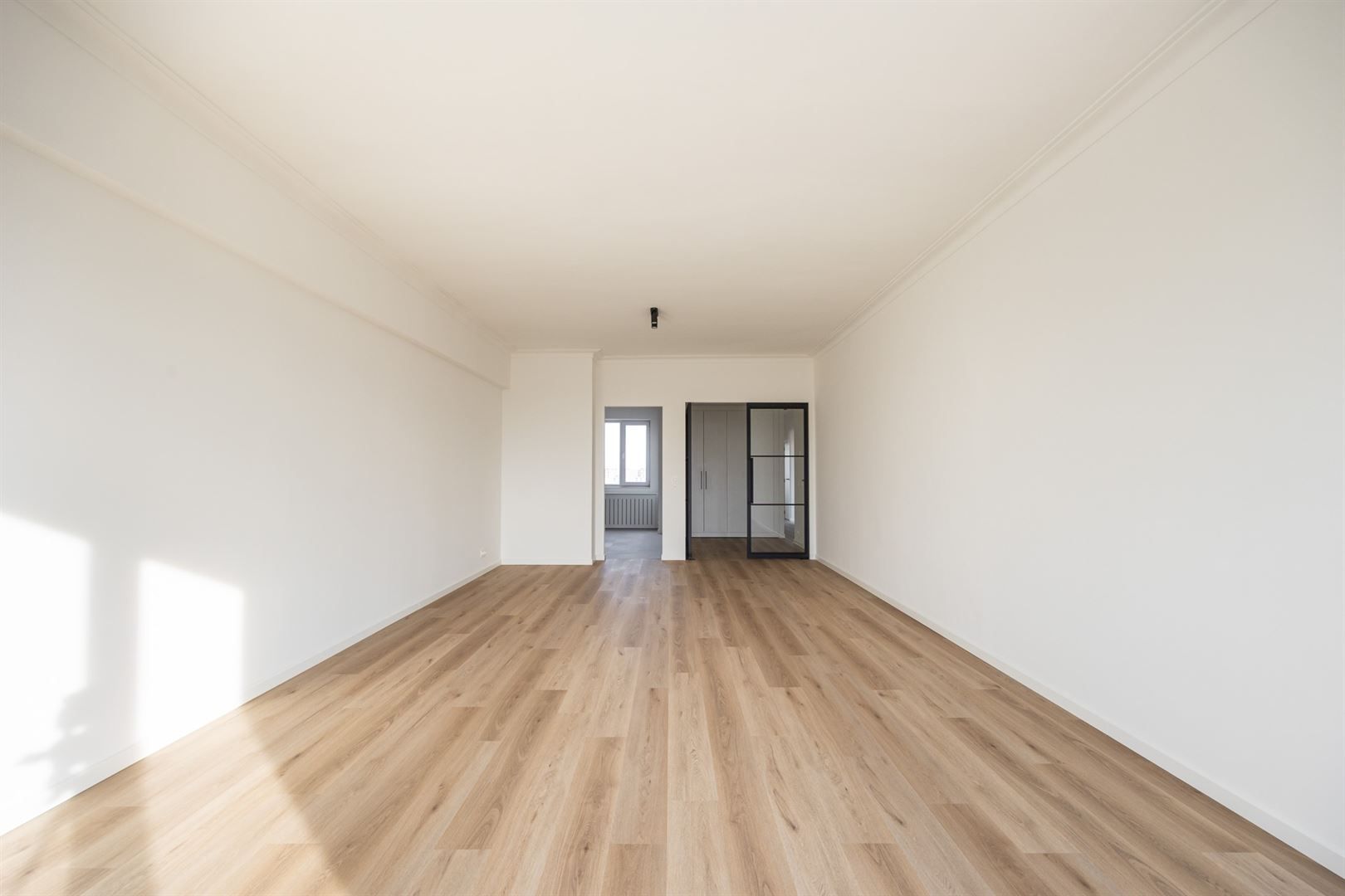 Gerenoveerd appartement met verzichten foto 4