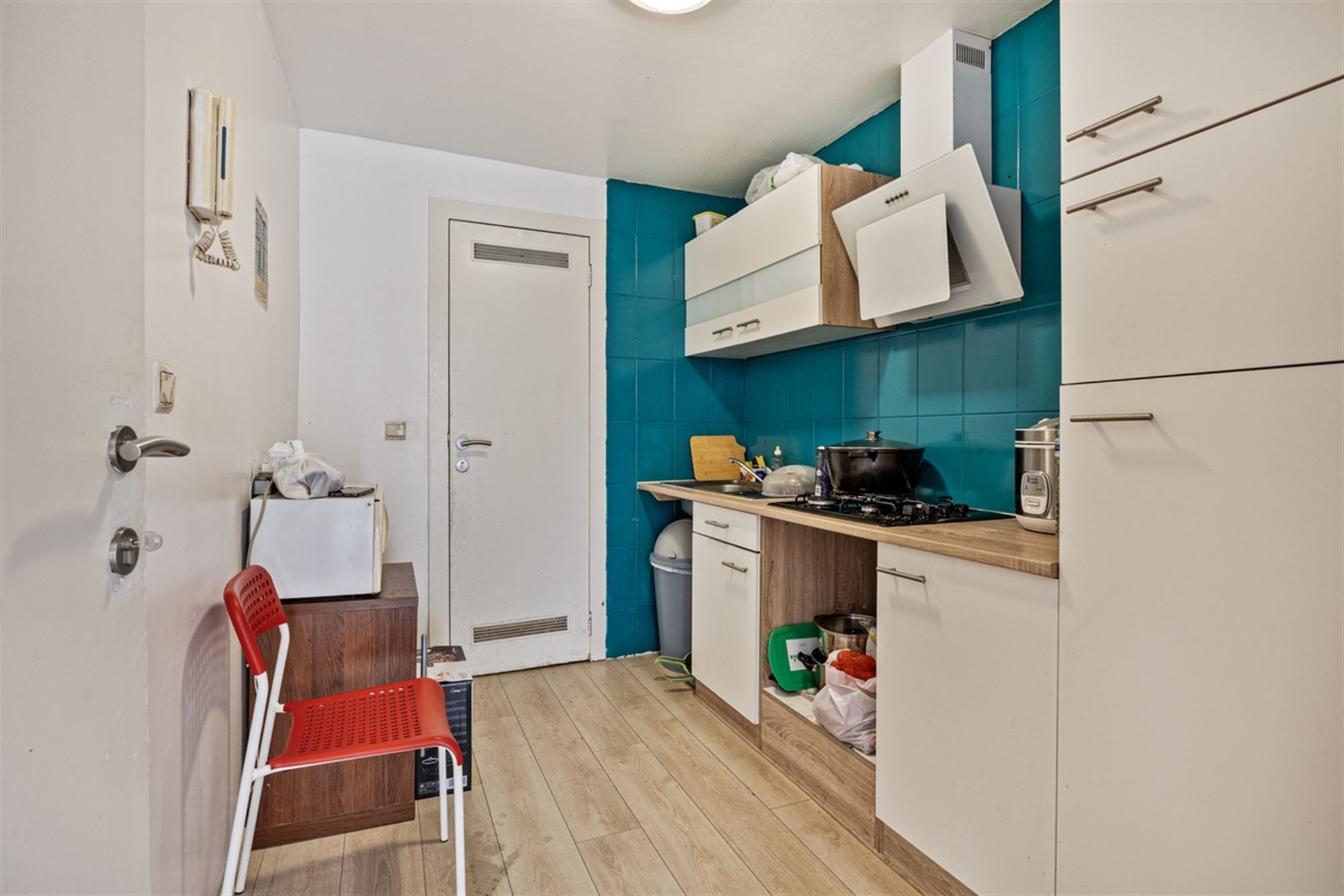 Gerenoveerd appartement met 2 slaapkamers  foto 4