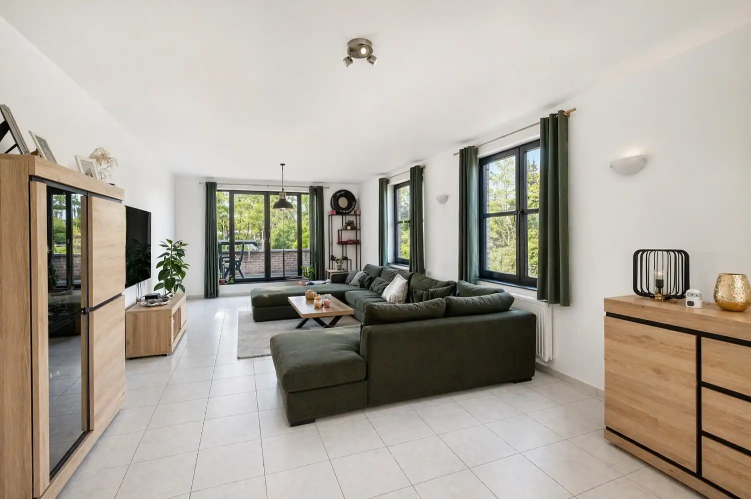 UITZONDERLIJK RUIM DUPLEX APPARTEMENT (H.O.B) foto 3