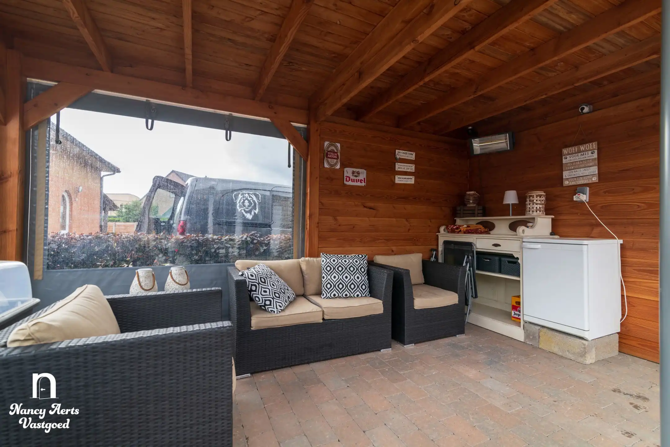 Ruime villa met praktijkruimte, kelder en zonnige tuin foto 55