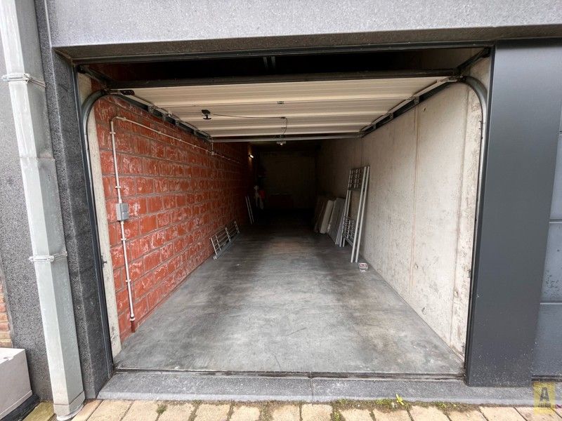 Dubbele garagebox gelegen aan de Driftweg te Bredene. foto 4