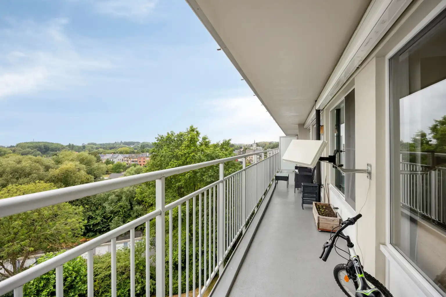Volledig gerenoveerd appartement van 83 m² met 2 terrassen foto 14