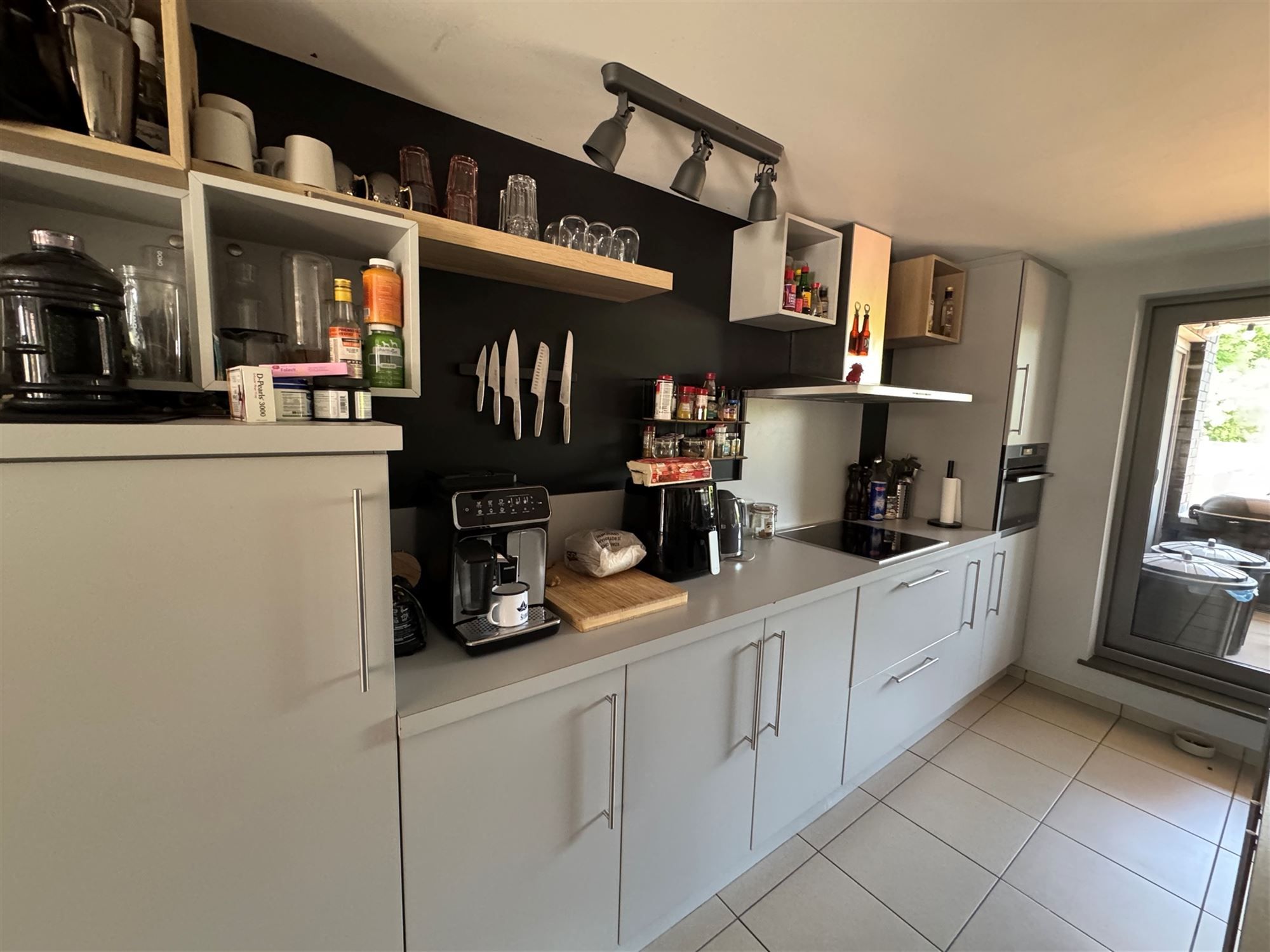 PERFECT ONDERHOUDEN DUPLEX APPARTEMENT (100M²) MET 3 SLAAPKAMERS + WASPLAATS EN TERRAS TE BEVERLO foto 5