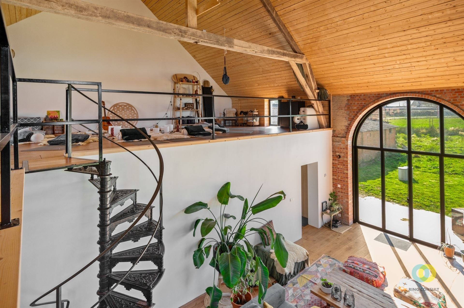 Smaakvolle totaalrenovatie met schuur foto 13
