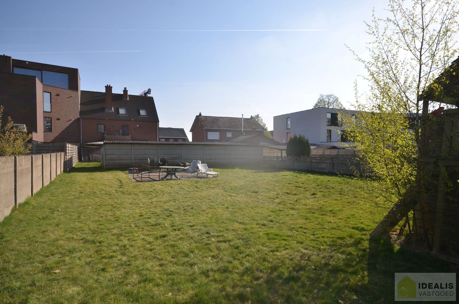 CENTRAAL GELEGEN OPBRENGSTEIGENDOM MET 3 APPARTEMENTEN IN HET CENTRUM VAN LOMMEL OP RUIM PERCEEL VAN 9A 35CA! foto 18