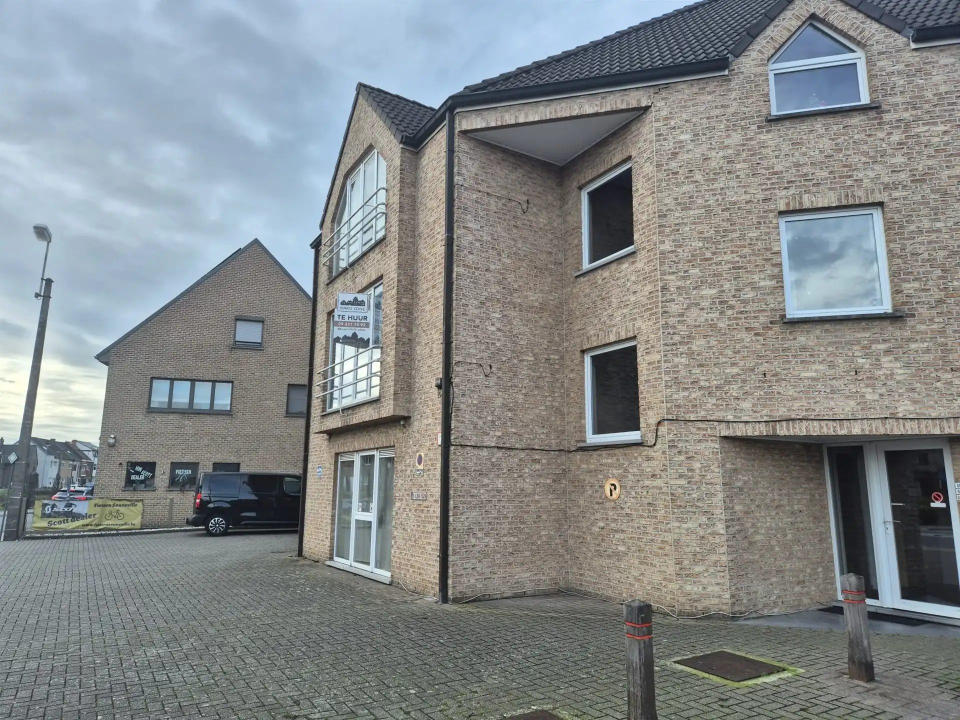 Ruim appartement met garage gelegen op het eerste verdiep vlakbij de Warande. foto 26