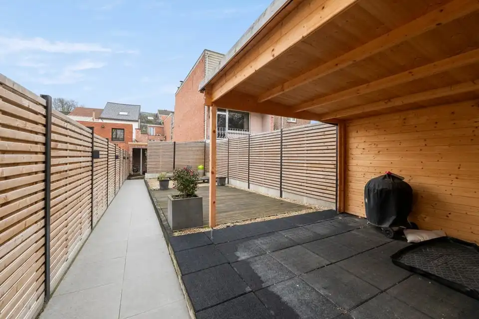 Charmant handelshuis op toplocatie in het hart van de Tongerse winkelstraat foto 26