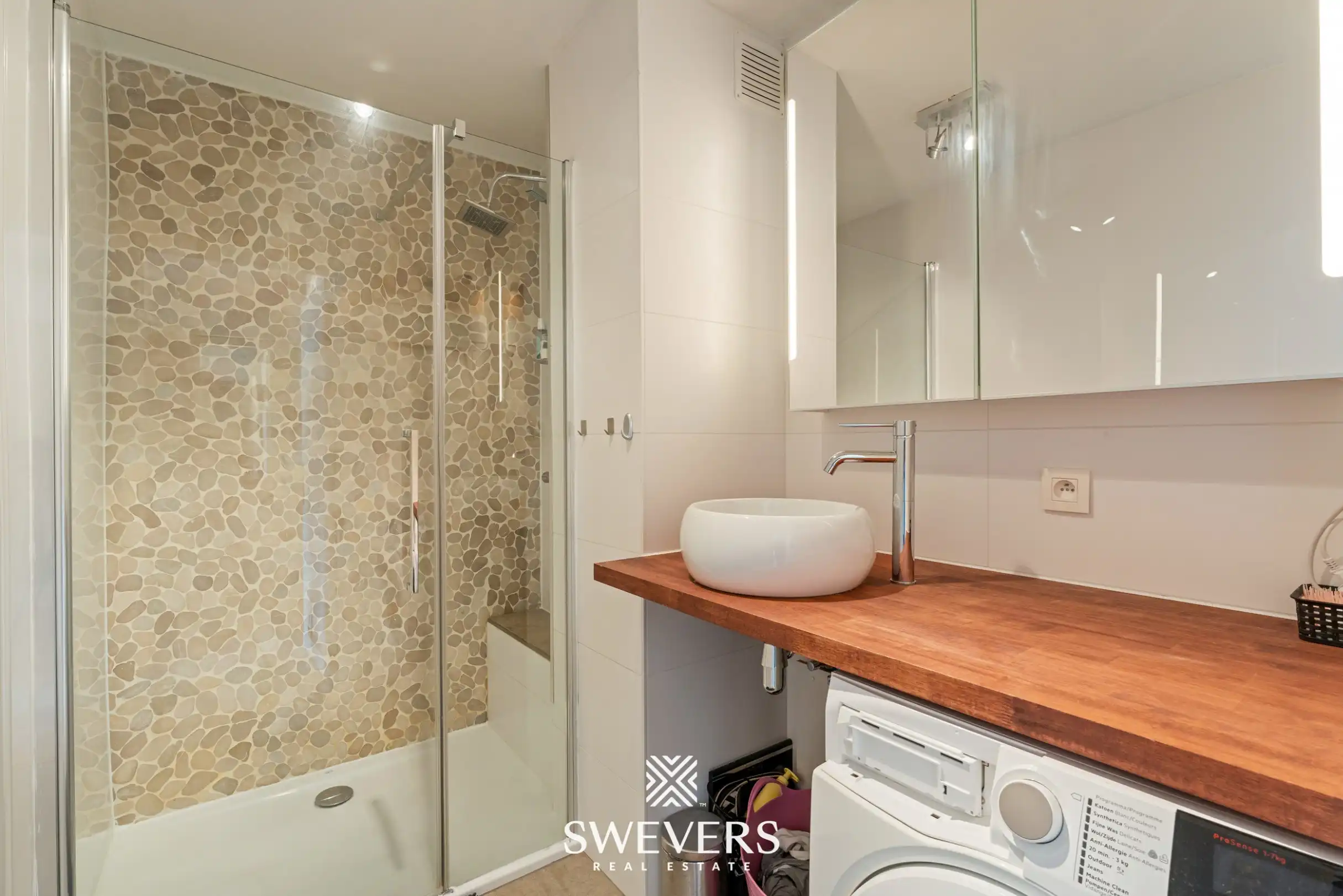 Instapklaar appartement met 2 slaapkamers en lift in centrum Beringen  foto 12