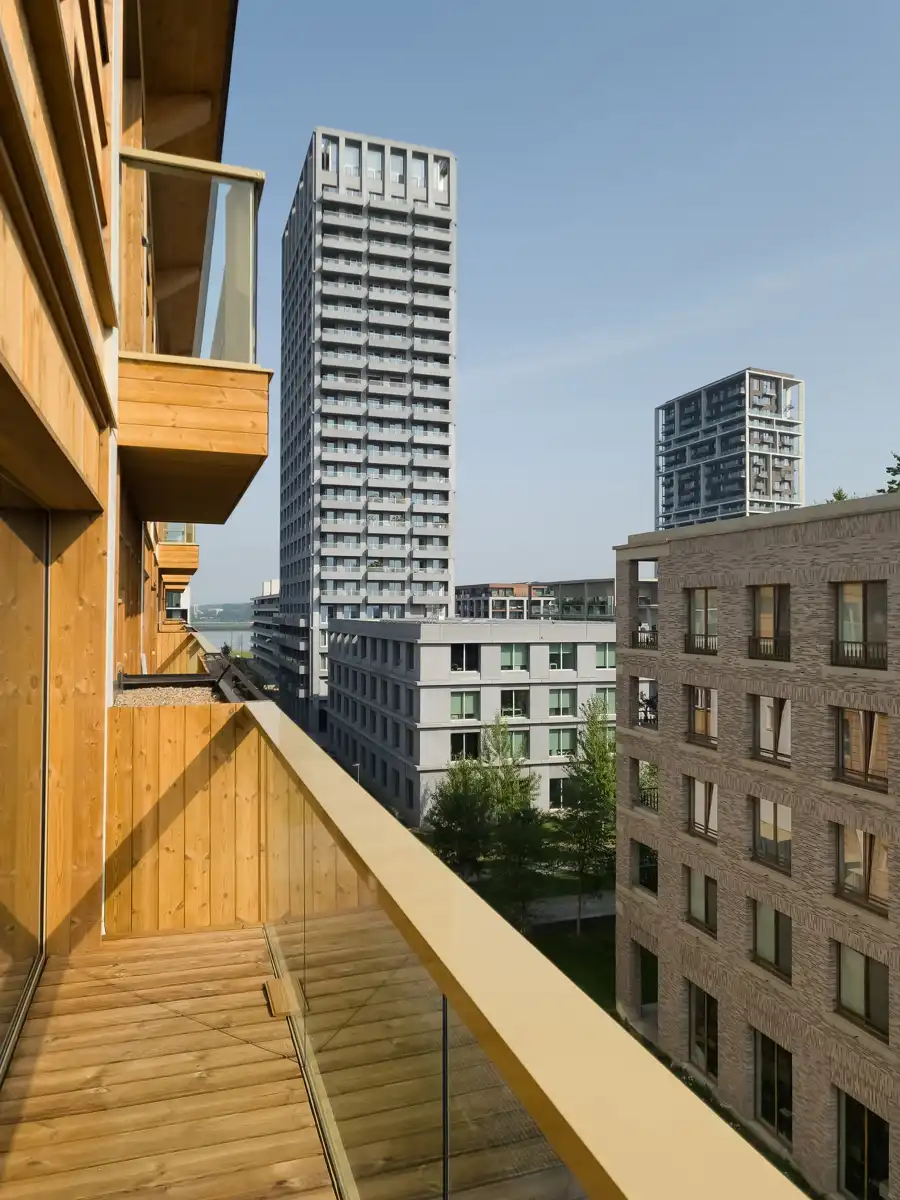 Prachtige penthouse 2 kamer appartement met groot terras foto 9
