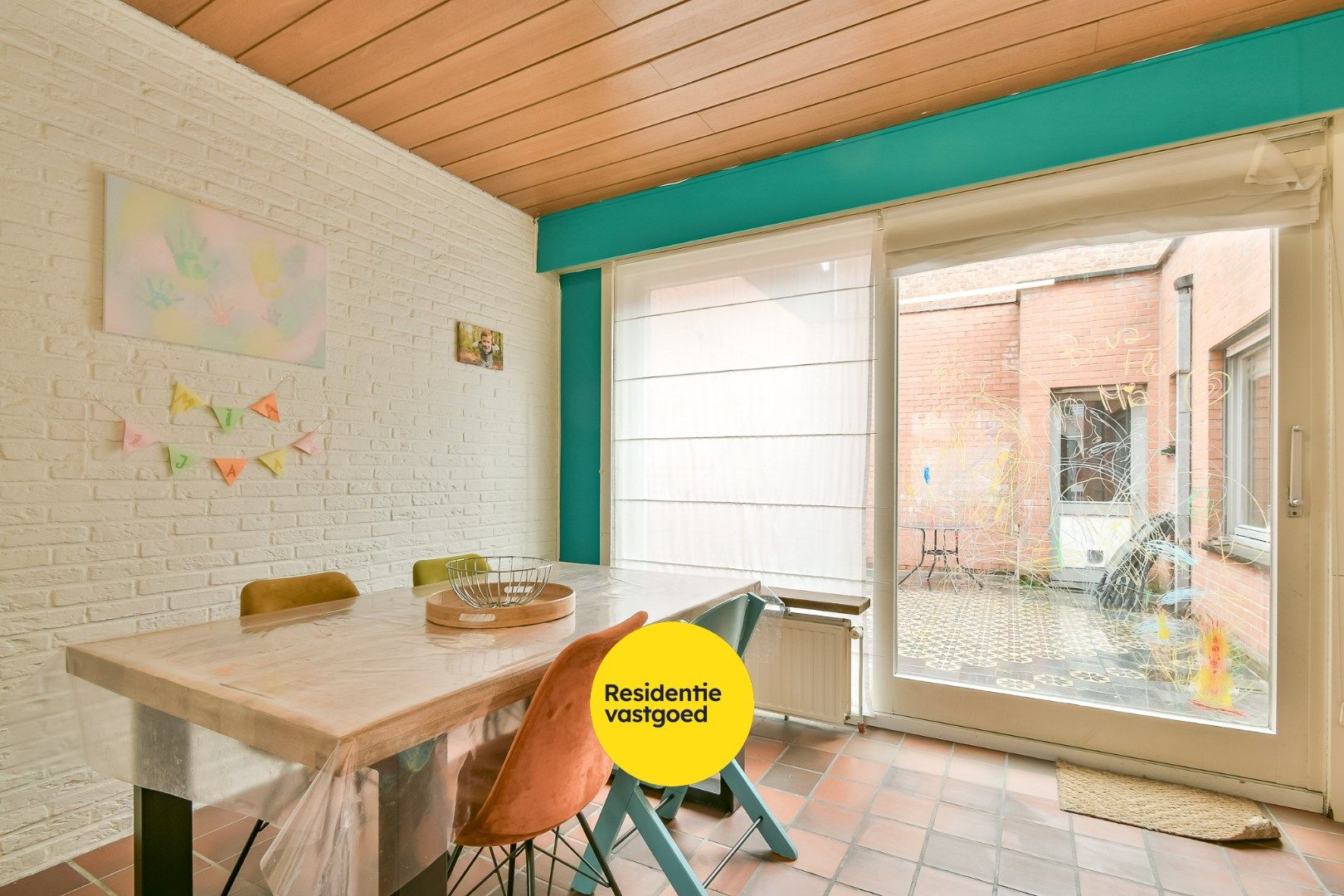 Ruime, centraal gelegen gezinswoning met dakterras en 5 slaapkamers!  foto 5