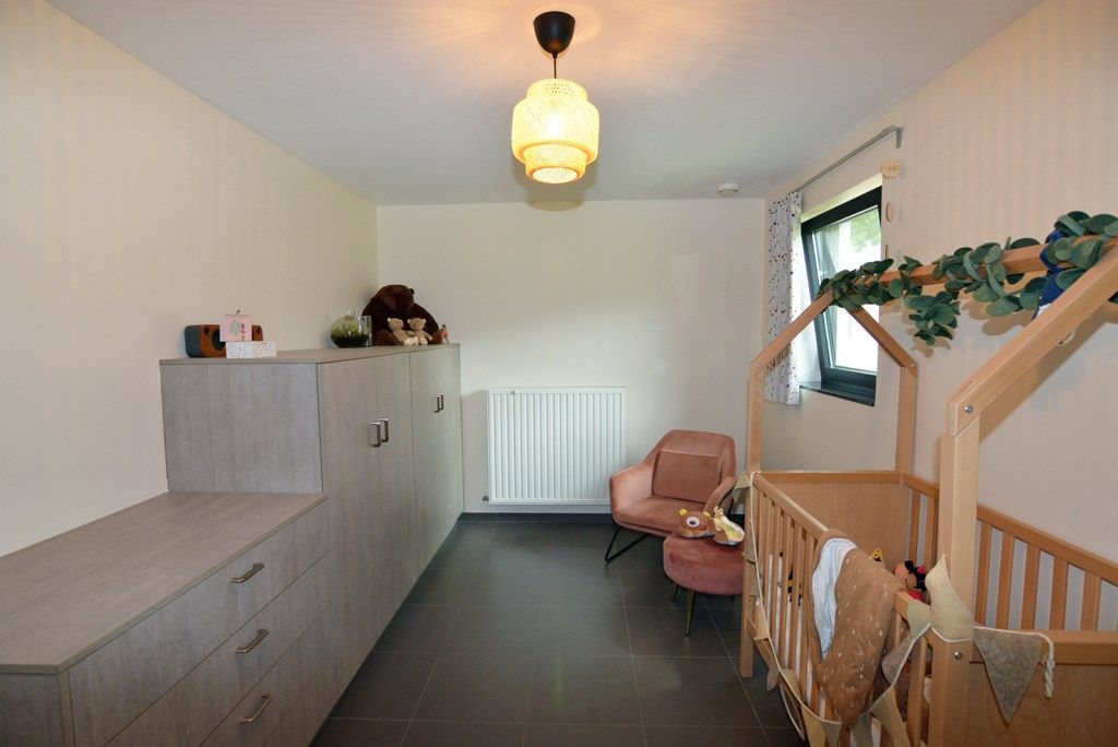 Moderne, energiezuinige woning met 4 slpks op 7a 7ca. foto 27