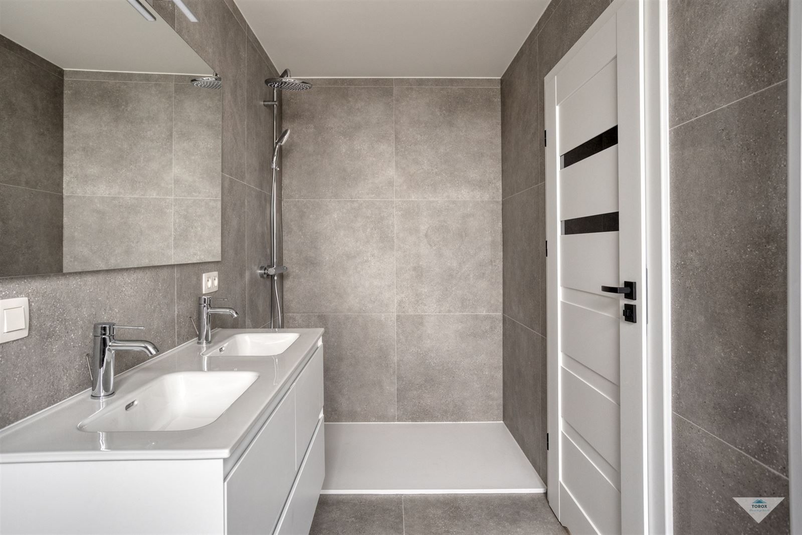 Moderne nieuwbouwwoning in het hart van Scherpenheuvel foto 11