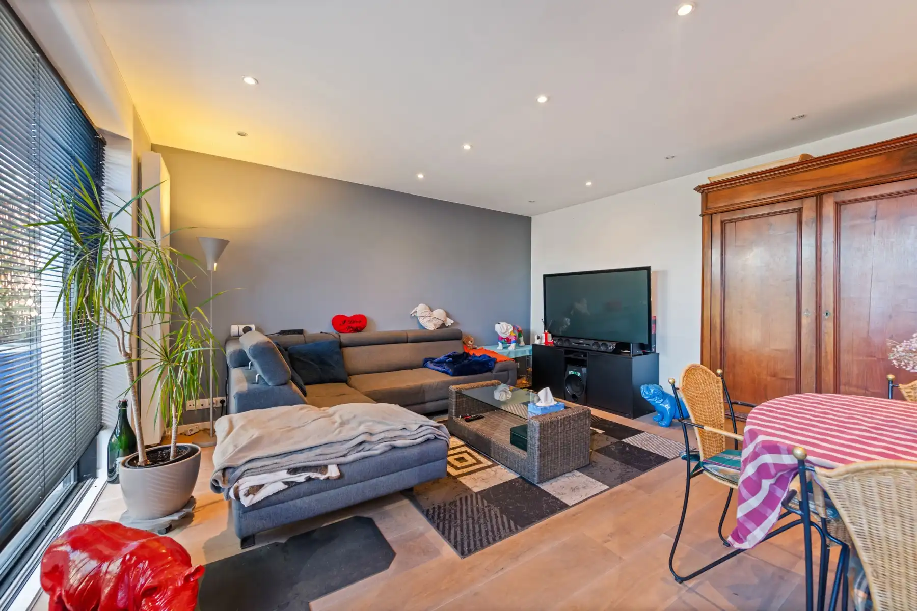 Ruime duplex met zonnig terras en garage van 40m2 foto 2